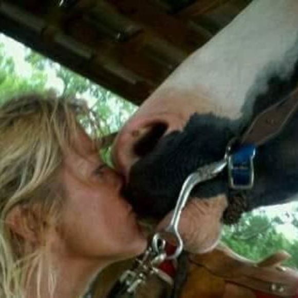 Meet your Posher, Robin - Picture 1 of 1